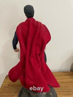 Sideshow Superman Man Of Steel Premium Format 1/4 Scale Statue Figure DC Comics