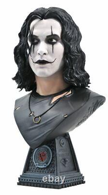 The Crow Statue Legends in 3-Dimensions Eric Draven Figure 12 Crow Bust Diamond