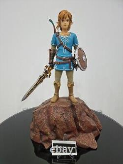 The Legend of Zelda Breath of the Wild Link Statue Figure Sideshow First4Figures