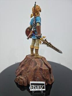 The Legend of Zelda Breath of the Wild Link Statue Figure Sideshow First4Figures