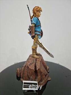 The Legend of Zelda Breath of the Wild Link Statue Figure Sideshow First4Figures