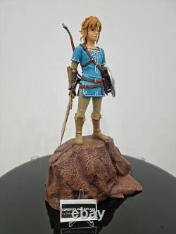 The Legend of Zelda Breath of the Wild Link Statue Figure Sideshow First4Figures