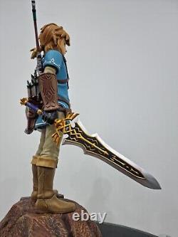 The Legend of Zelda Breath of the Wild Link Statue Figure Sideshow First4Figures