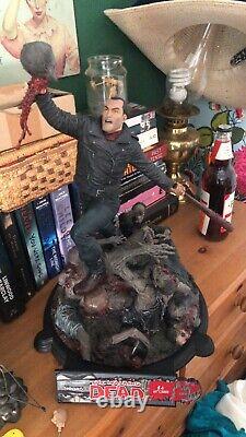 The Walking Dead Negan Comic Resin Statue McFarlane Toys