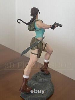 Tomb Raider Lara Croft 25cm Figure