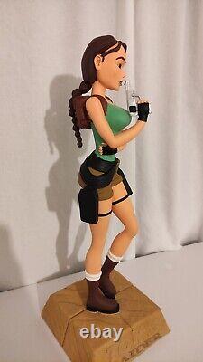 Tomb Raider Lara Croft Statue By Core Design & Eidos Interactive 1997