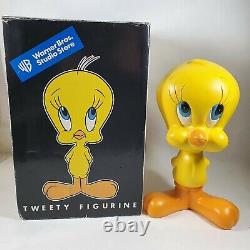 Tweety Pie Warner Bros Studio Store Exclusive Figurine 1998 Statue Large Figure