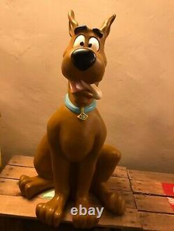 Warner Bros Extra Large Scooby Doo Resin Statue Figure