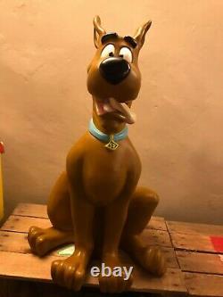 Warner Bros Extra Large Scooby Doo Resin Statue Figure