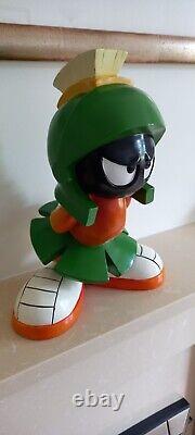 Warner Brothers 1997 Marvin The Martian 12 Figure Statue