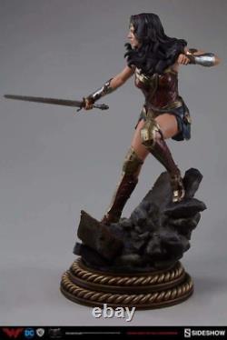 Wonder Woman 14 scale Premium Format Figure Statue Sideshow Collectibles