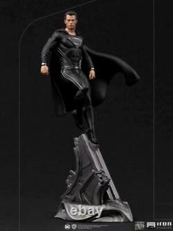 Zack Snyder's Justice League Art Scale Statue Superman Black Suit